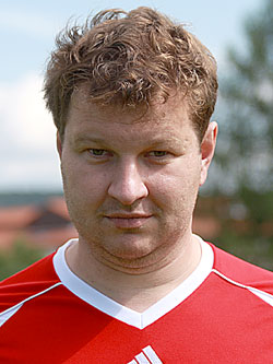 <b>Stefan Helmreich</b> wird sich am Ende der Saison als Trainer des ASV Reckendorf ... - 20126